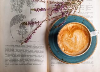 Kiedy uczyć dziecko pić z bidonu?