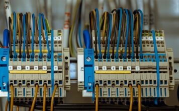 Co oznacza bezpiecznik C20?